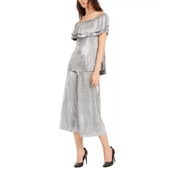 MICHAEL Michael Kors Petites Metallic Pleated Top - Picture 3 of 4